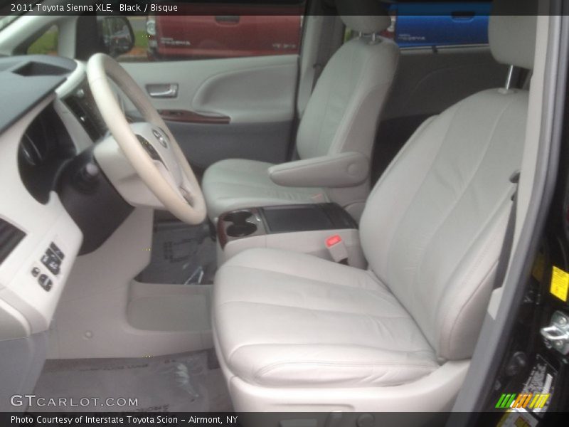 Black / Bisque 2011 Toyota Sienna XLE