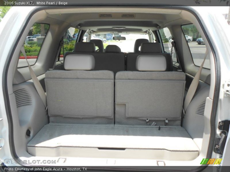  2006 XL7  Trunk