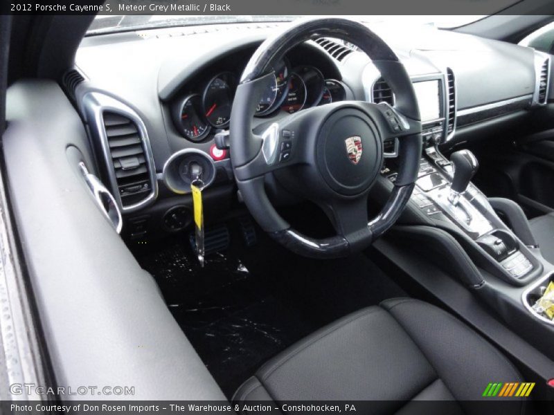 Meteor Grey Metallic / Black 2012 Porsche Cayenne S