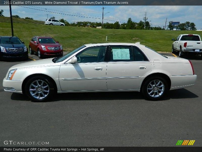 White Diamond Tricoat / Titanium/Dark Titanium Accents 2011 Cadillac DTS Luxury