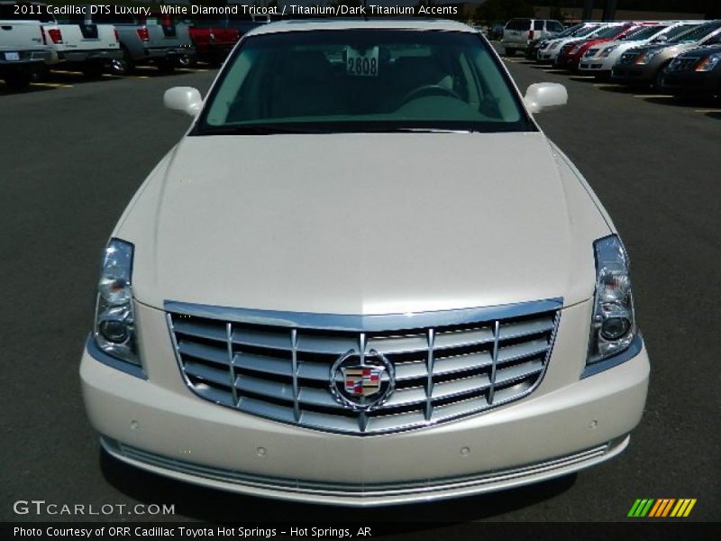 White Diamond Tricoat / Titanium/Dark Titanium Accents 2011 Cadillac DTS Luxury