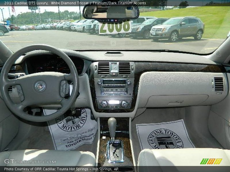 White Diamond Tricoat / Titanium/Dark Titanium Accents 2011 Cadillac DTS Luxury