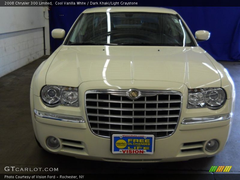 Cool Vanilla White / Dark Khaki/Light Graystone 2008 Chrysler 300 Limited