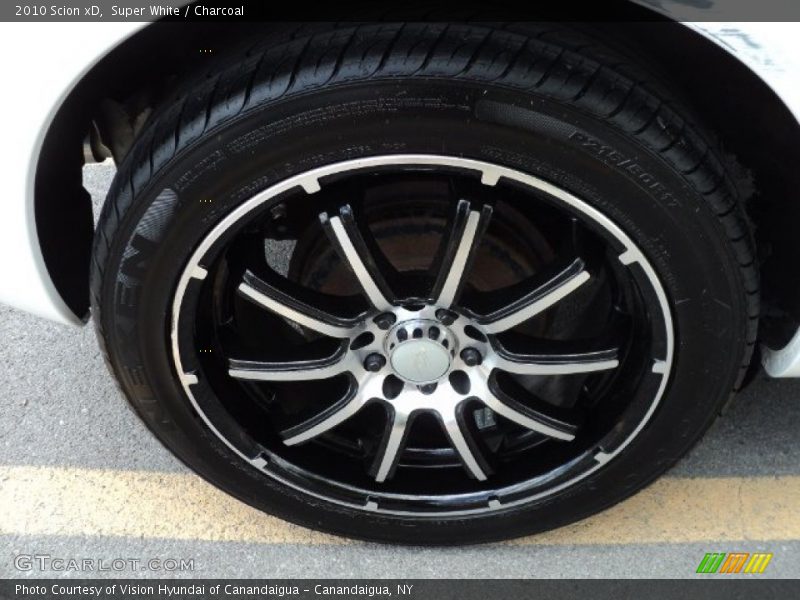 Super White / Charcoal 2010 Scion xD