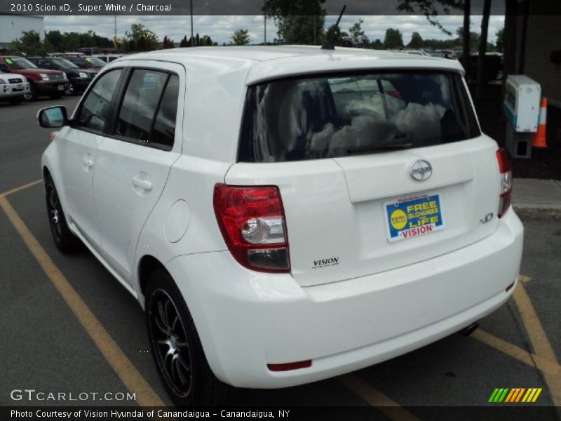 Super White / Charcoal 2010 Scion xD