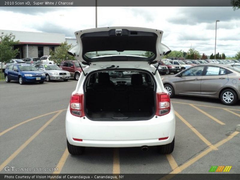 Super White / Charcoal 2010 Scion xD