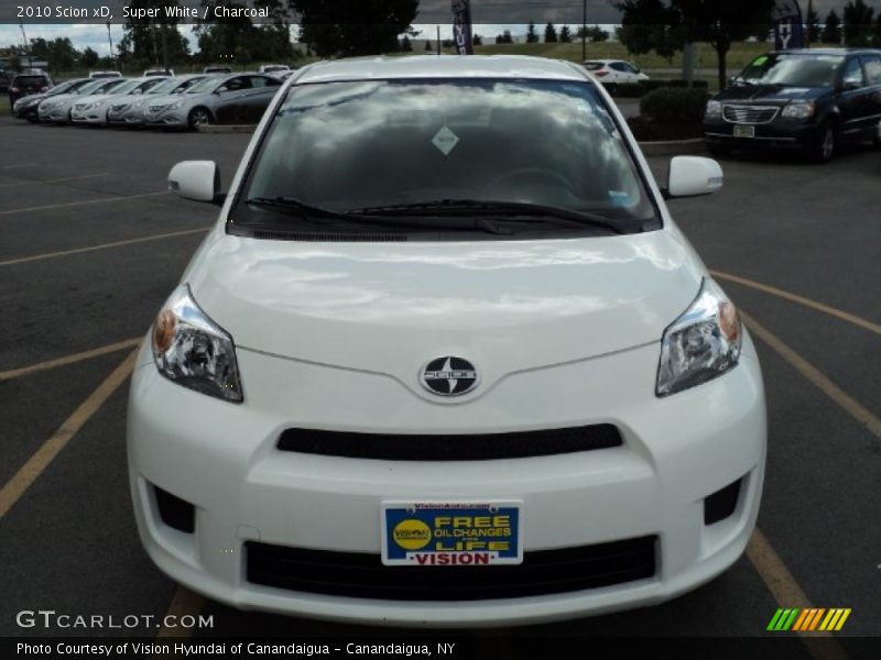 Super White / Charcoal 2010 Scion xD
