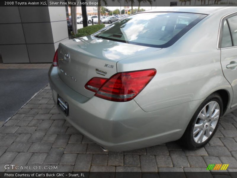Silver Pine Mica / Ivory Beige 2008 Toyota Avalon XLS