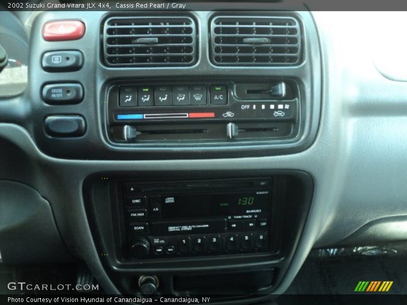 Cassis Red Pearl / Gray 2002 Suzuki Grand Vitara JLX 4x4