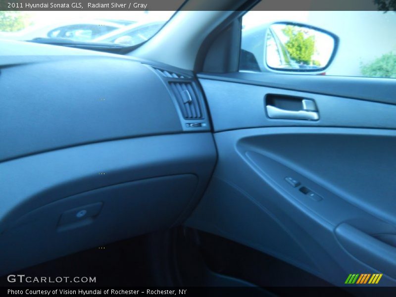 Radiant Silver / Gray 2011 Hyundai Sonata GLS