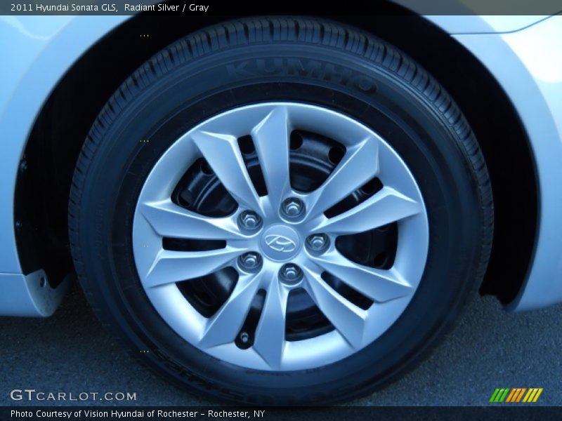 Radiant Silver / Gray 2011 Hyundai Sonata GLS