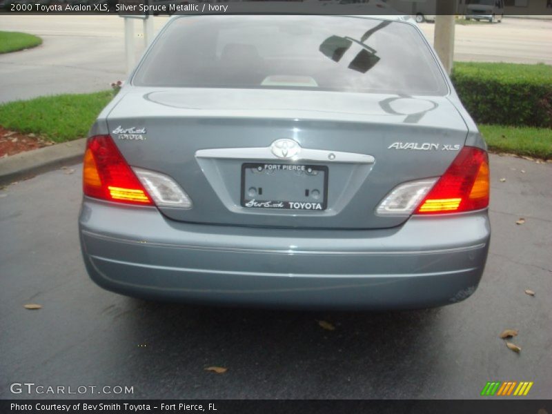 Silver Spruce Metallic / Ivory 2000 Toyota Avalon XLS