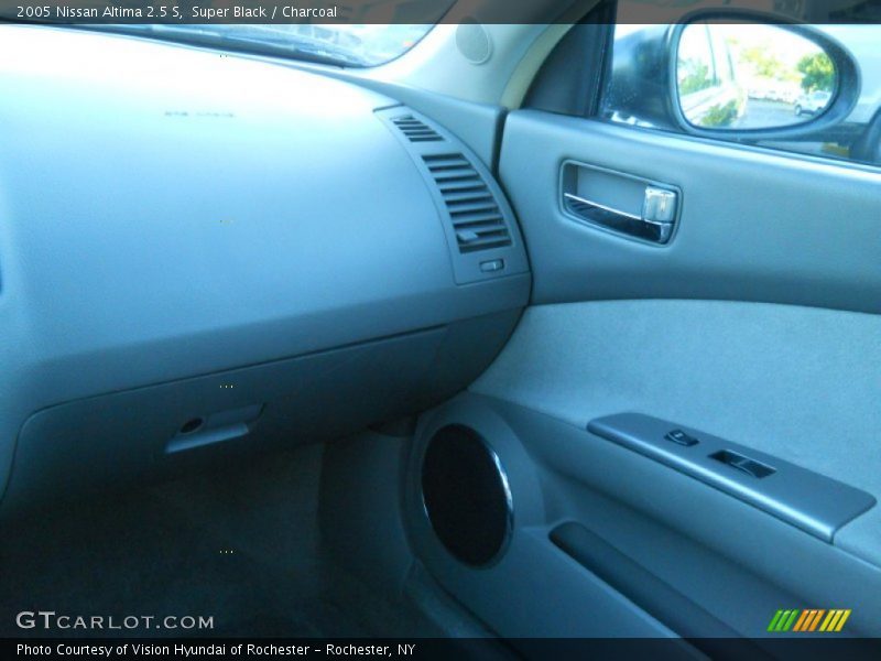 Super Black / Charcoal 2005 Nissan Altima 2.5 S