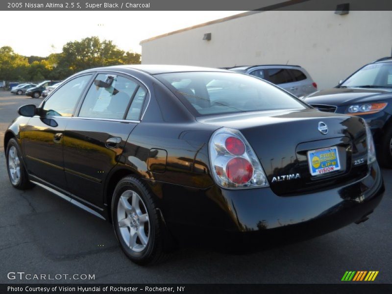 Super Black / Charcoal 2005 Nissan Altima 2.5 S