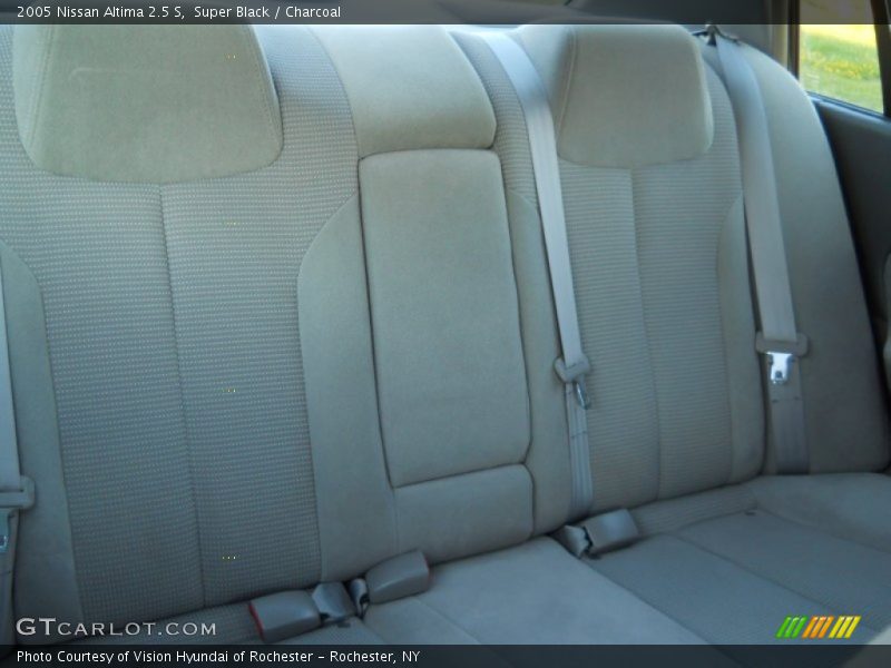 Super Black / Charcoal 2005 Nissan Altima 2.5 S