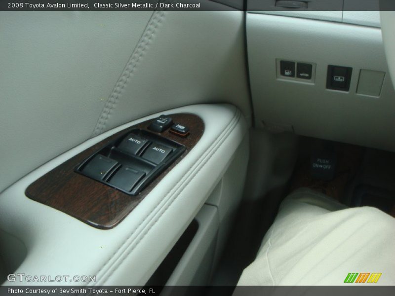Classic Silver Metallic / Dark Charcoal 2008 Toyota Avalon Limited