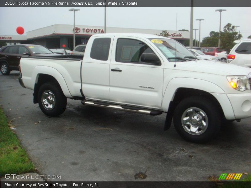 Super White / Graphite 2010 Toyota Tacoma V6 PreRunner Access Cab