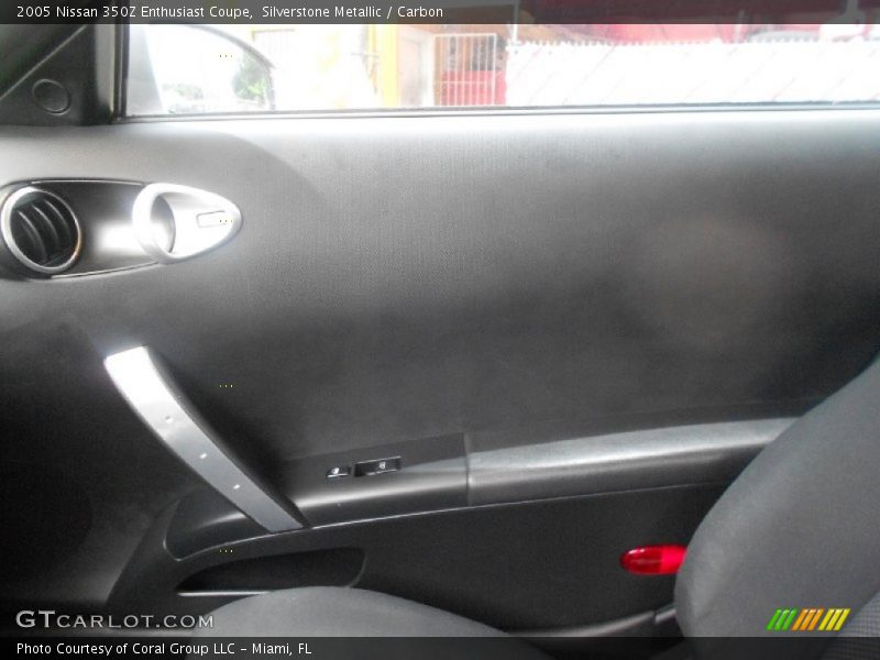 Silverstone Metallic / Carbon 2005 Nissan 350Z Enthusiast Coupe