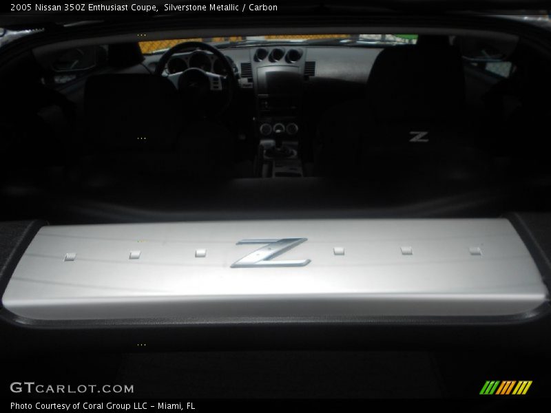 Silverstone Metallic / Carbon 2005 Nissan 350Z Enthusiast Coupe