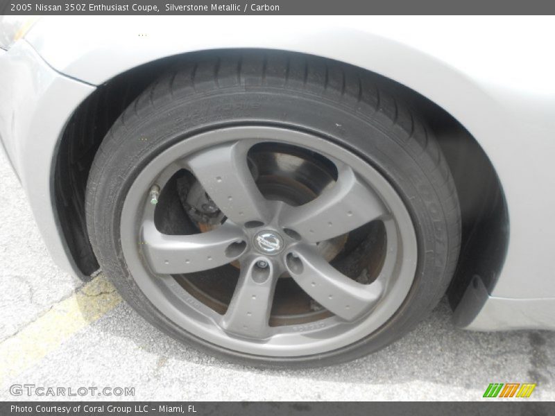 Silverstone Metallic / Carbon 2005 Nissan 350Z Enthusiast Coupe