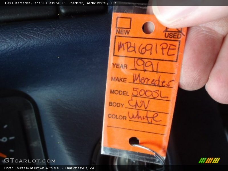 Arctic White / Blue 1991 Mercedes-Benz SL Class 500 SL Roadster