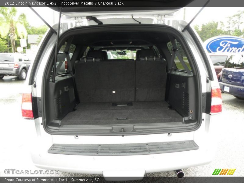Ingot Silver Metallic / Charcoal Black 2012 Lincoln Navigator L 4x2