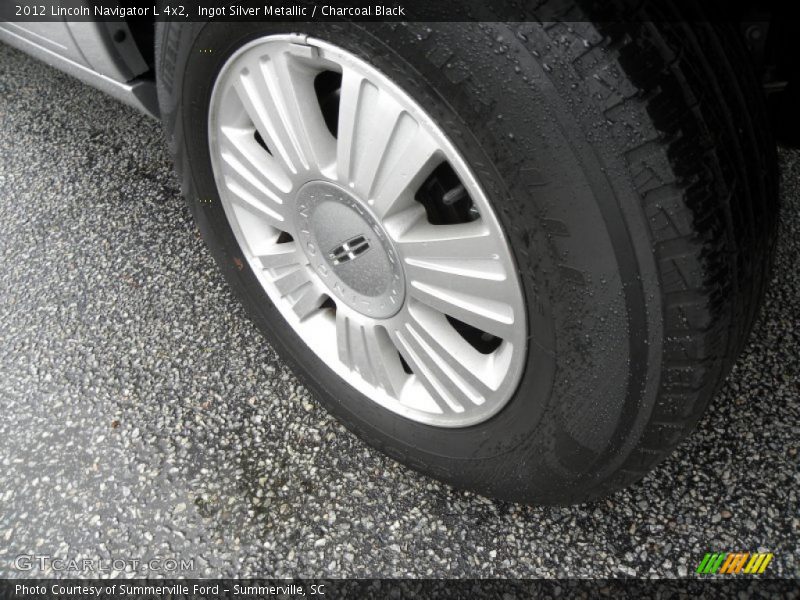 Ingot Silver Metallic / Charcoal Black 2012 Lincoln Navigator L 4x2