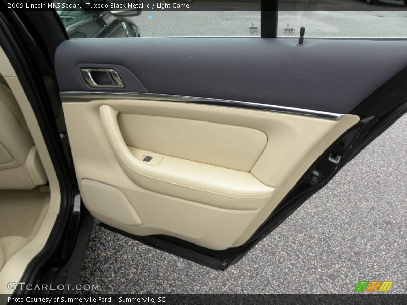 Tuxedo Black Metallic / Light Camel 2009 Lincoln MKS Sedan