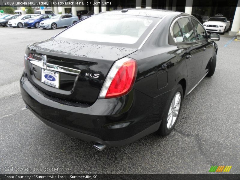 Tuxedo Black Metallic / Light Camel 2009 Lincoln MKS Sedan