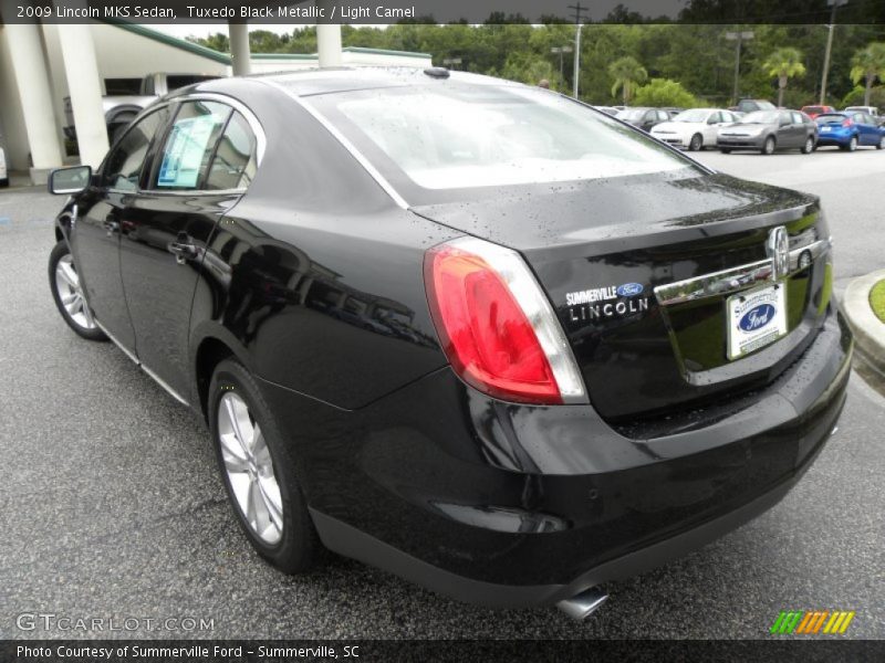 Tuxedo Black Metallic / Light Camel 2009 Lincoln MKS Sedan