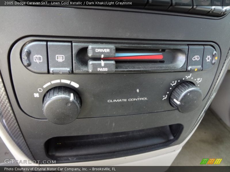 Linen Gold Metallic / Dark Khaki/Light Graystone 2005 Dodge Caravan SXT