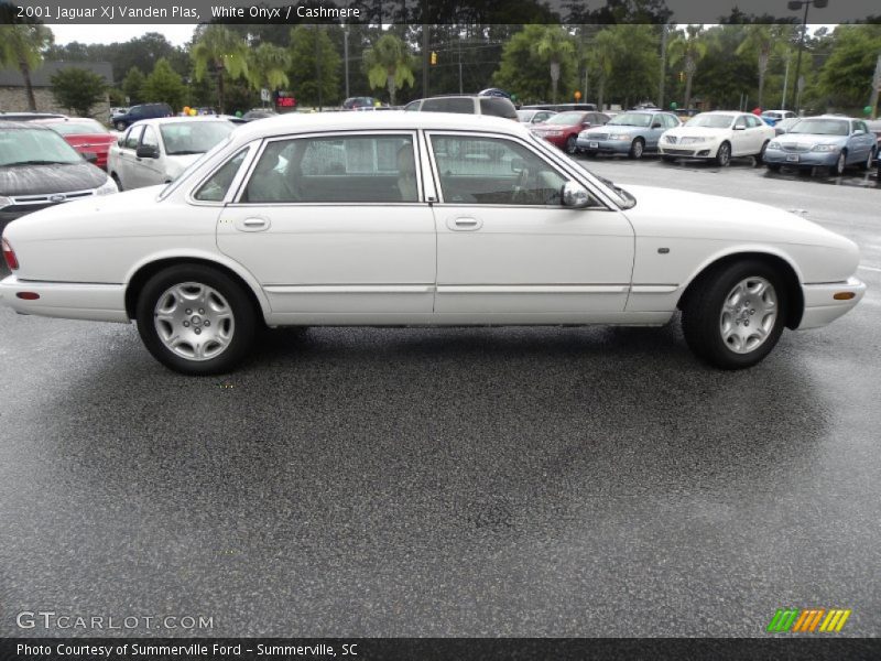 White Onyx / Cashmere 2001 Jaguar XJ Vanden Plas