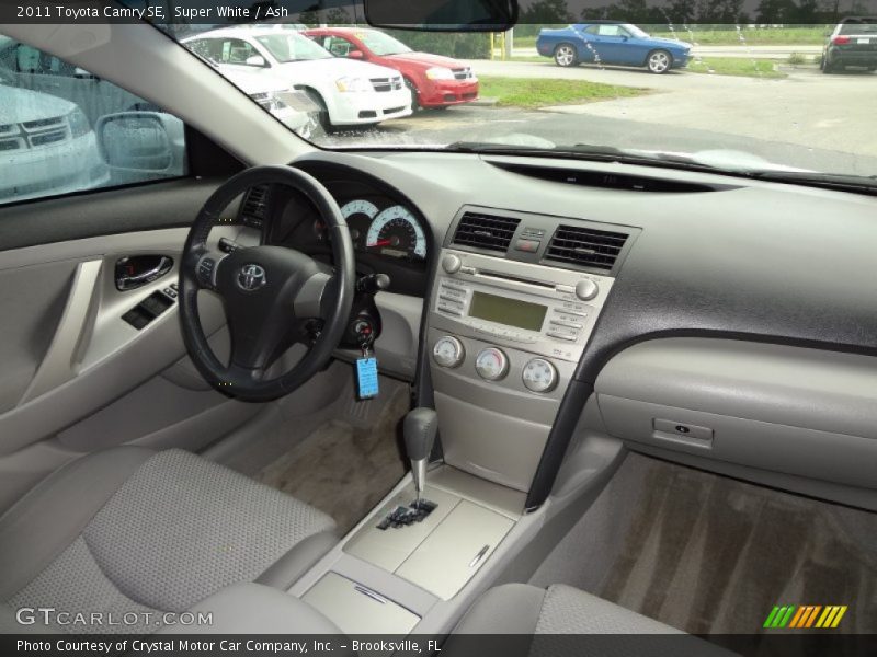 Super White / Ash 2011 Toyota Camry SE