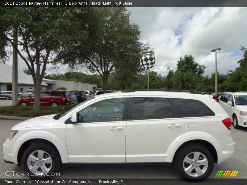 Bianco White / Black/Light Frost Beige 2011 Dodge Journey Mainstreet