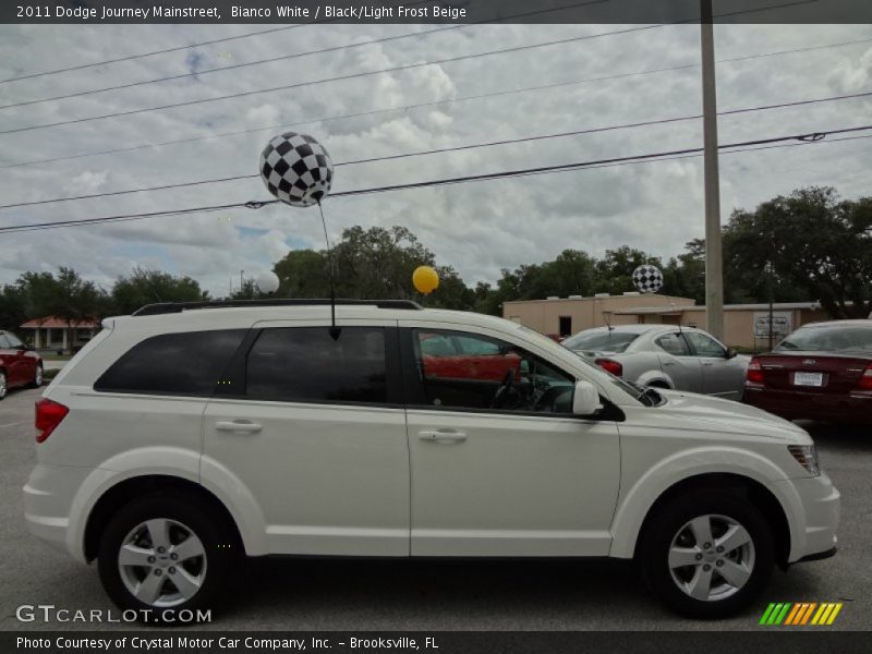 Bianco White / Black/Light Frost Beige 2011 Dodge Journey Mainstreet