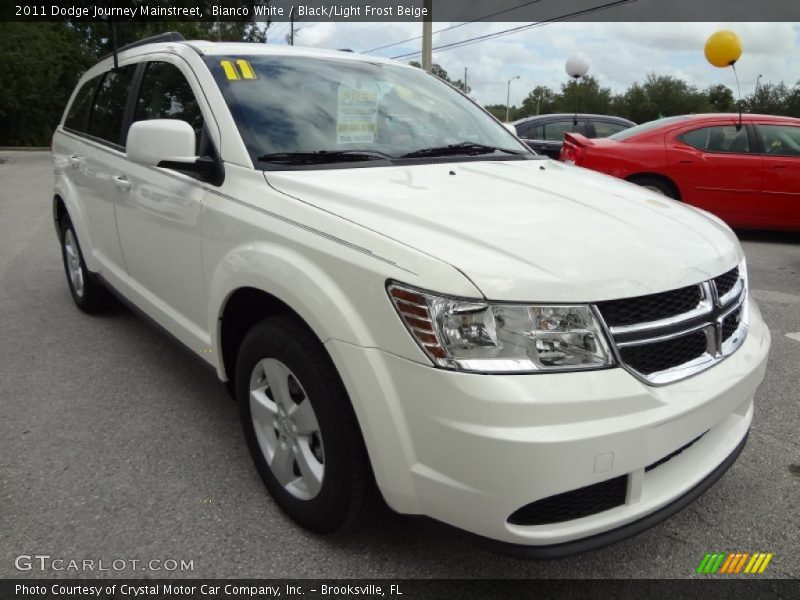 Bianco White / Black/Light Frost Beige 2011 Dodge Journey Mainstreet