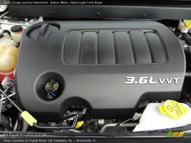 Bianco White / Black/Light Frost Beige 2011 Dodge Journey Mainstreet