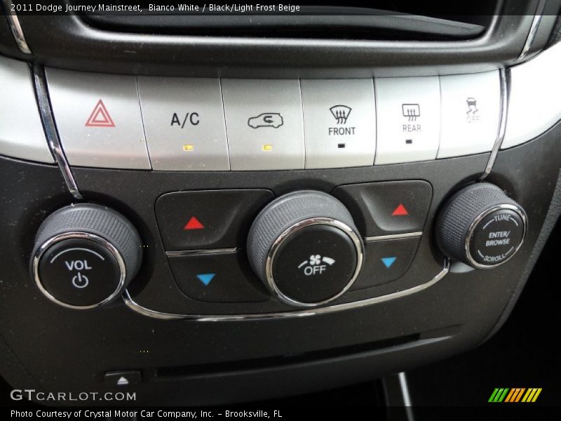 Bianco White / Black/Light Frost Beige 2011 Dodge Journey Mainstreet