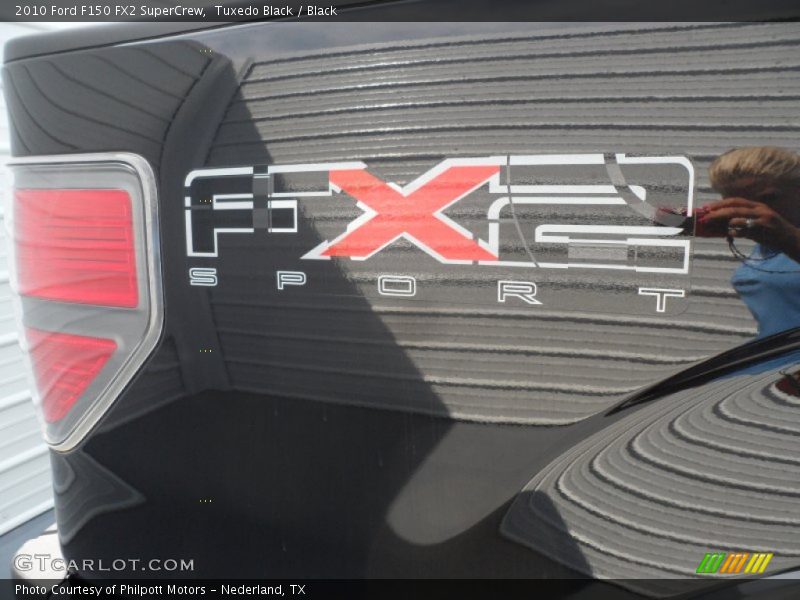 Tuxedo Black / Black 2010 Ford F150 FX2 SuperCrew