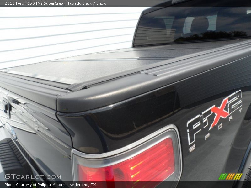Tuxedo Black / Black 2010 Ford F150 FX2 SuperCrew
