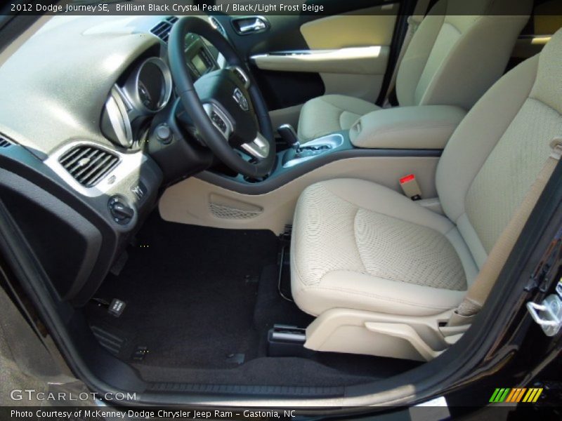 Brilliant Black Crystal Pearl / Black/Light Frost Beige 2012 Dodge Journey SE