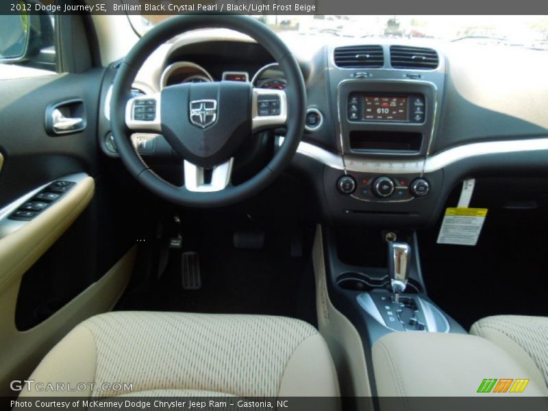 Brilliant Black Crystal Pearl / Black/Light Frost Beige 2012 Dodge Journey SE