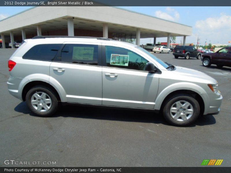 Bright Silver Metallic / Black 2012 Dodge Journey SE