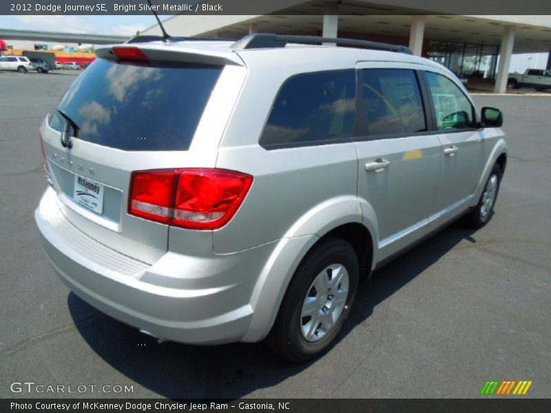 Bright Silver Metallic / Black 2012 Dodge Journey SE