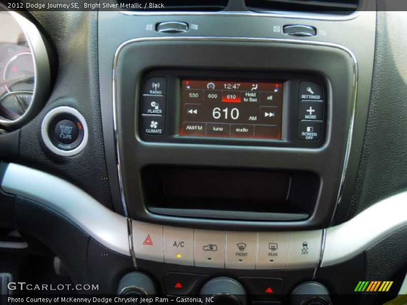 Bright Silver Metallic / Black 2012 Dodge Journey SE