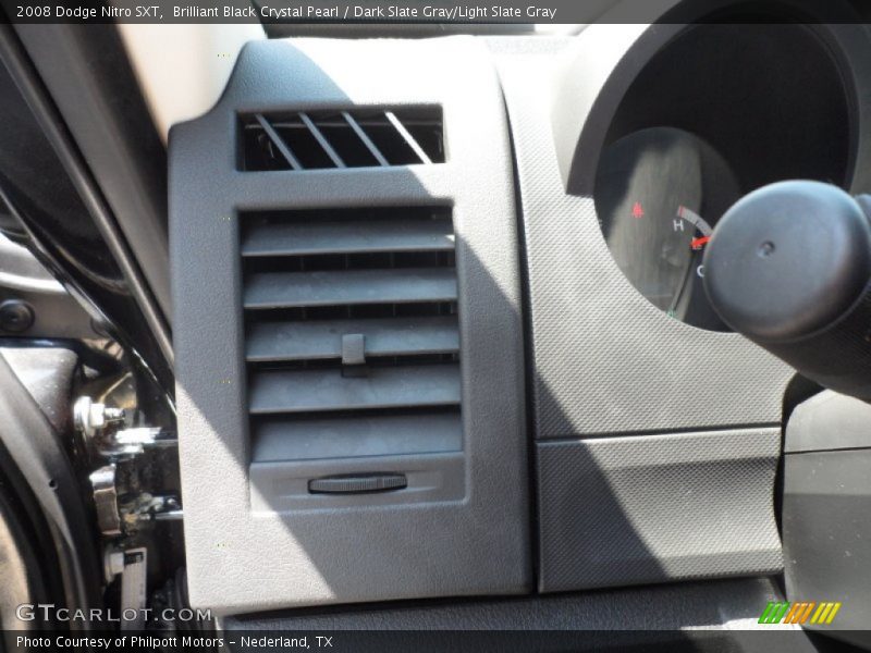 Brilliant Black Crystal Pearl / Dark Slate Gray/Light Slate Gray 2008 Dodge Nitro SXT