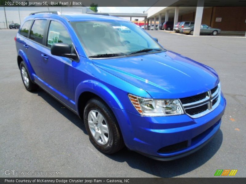 Front 3/4 View of 2012 Journey SE