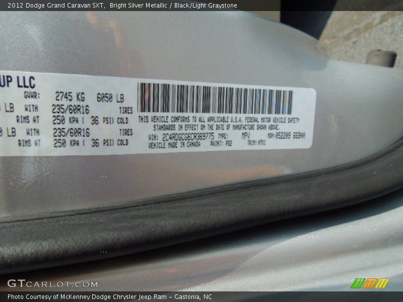 Bright Silver Metallic / Black/Light Graystone 2012 Dodge Grand Caravan SXT