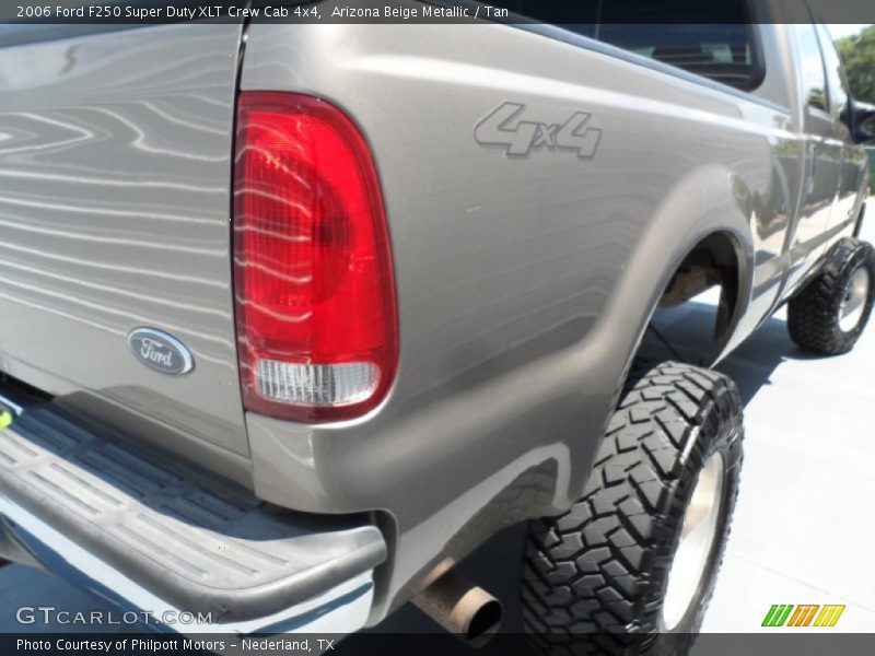 Arizona Beige Metallic / Tan 2006 Ford F250 Super Duty XLT Crew Cab 4x4