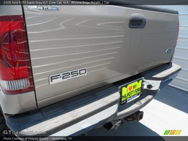 Arizona Beige Metallic / Tan 2006 Ford F250 Super Duty XLT Crew Cab 4x4
